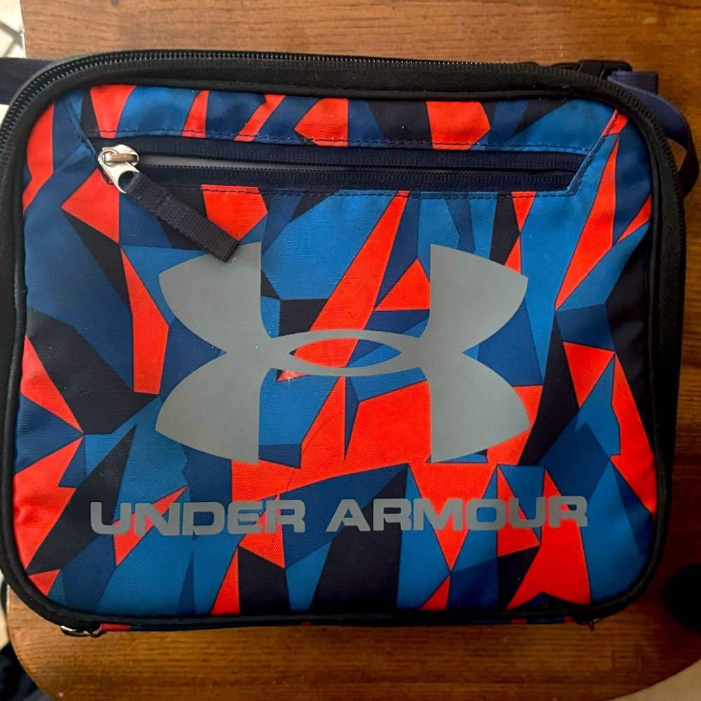 Under Armour Boys Lunch Box / Cooler